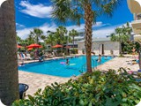 THis  condo is steps from the pools, hot tubs, gas grills and dining in the pool area.
